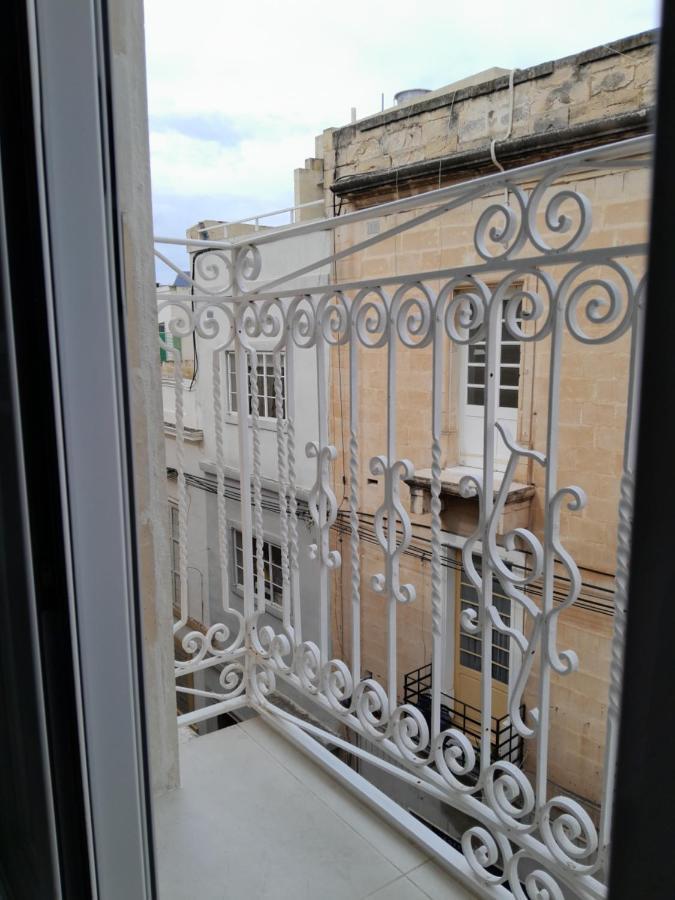 Limestone Sun Sliema Luaran gambar