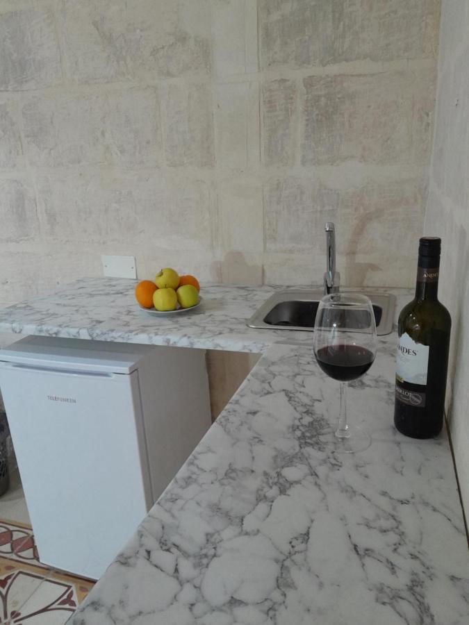 Limestone Sun Sliema Luaran gambar