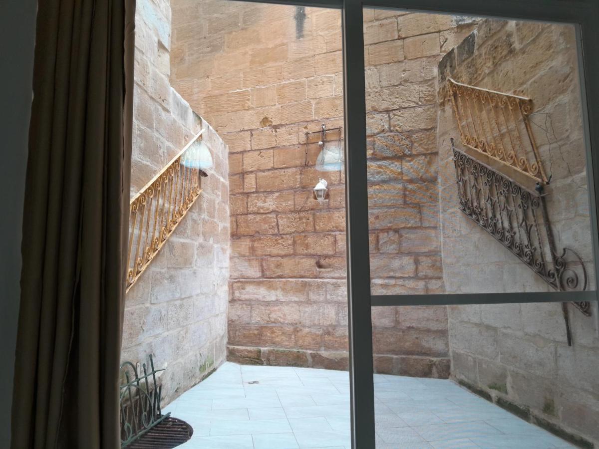 Limestone Sun Sliema Luaran gambar